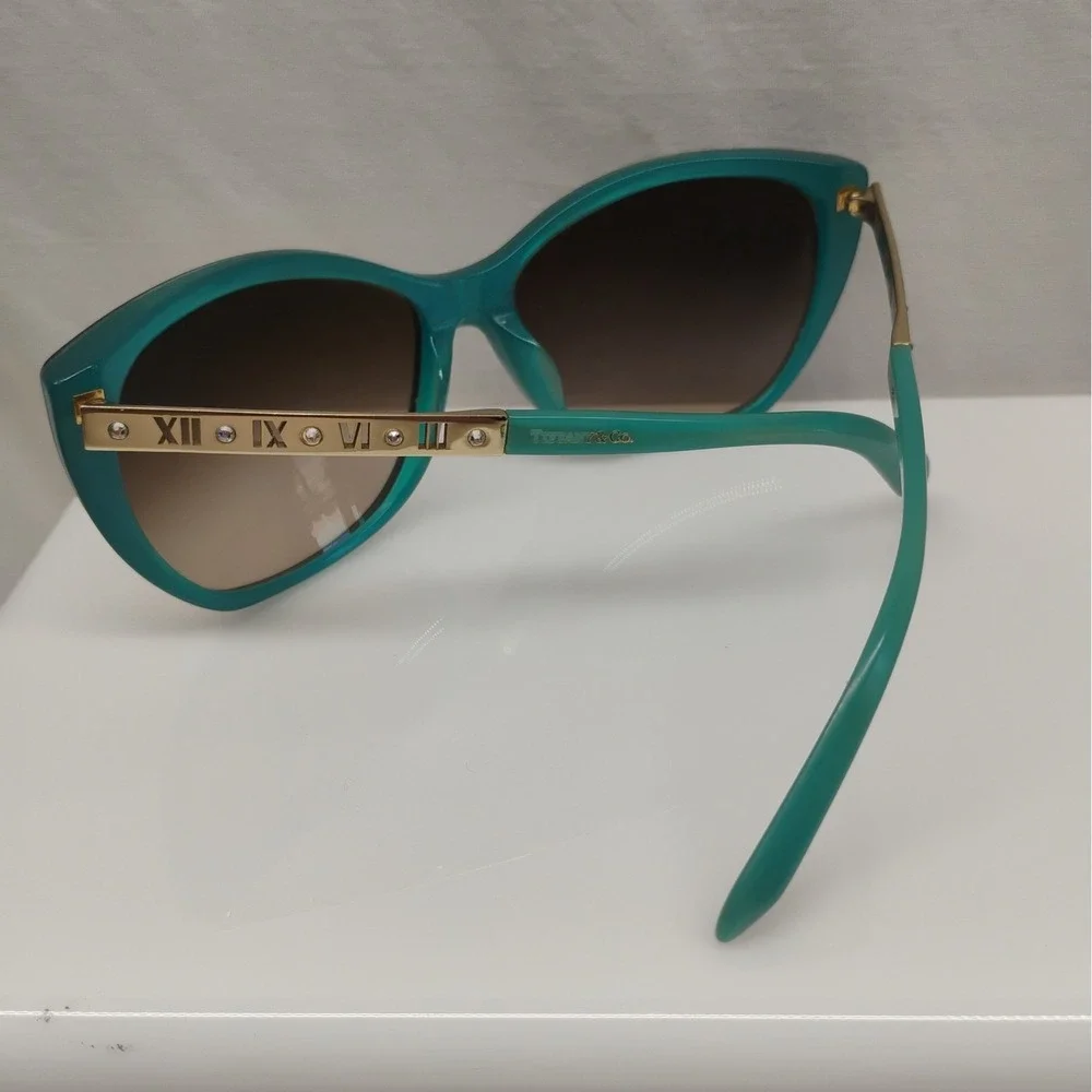 Tiffany & Co. Atlas Roman Numeral Teal Cats Eye Amber Gradient Sunglasses + Case